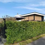 Breskens Chalet Lampenfieber Breskens Mit Zaun Hausnr A027